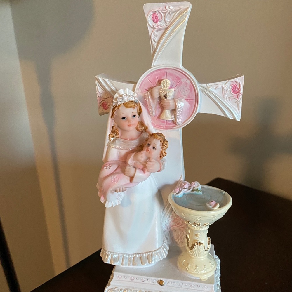 Baptism statue